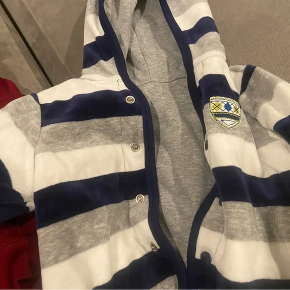 9 Month Lot Baby Clothes Ralph Lauren, Carters, etc - Picture 4 of 12